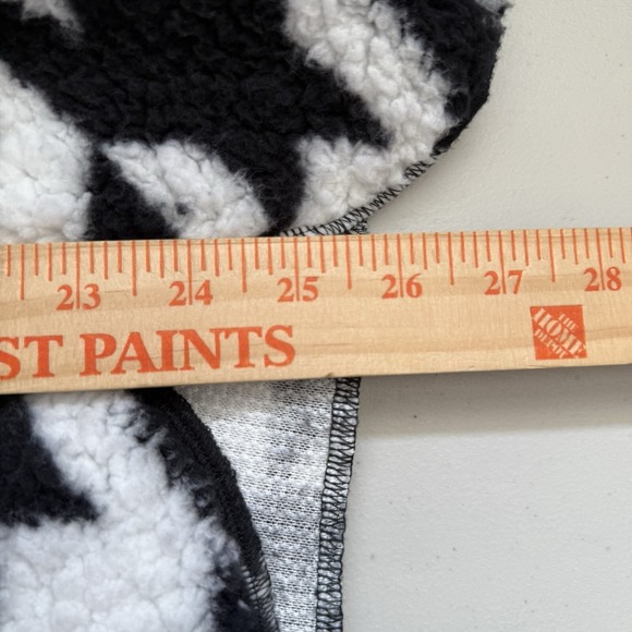 LuLaRoe Women's Teddy Bear Size Small Borg Style Jacket Black White Houndstooth - Picture 9 of 10